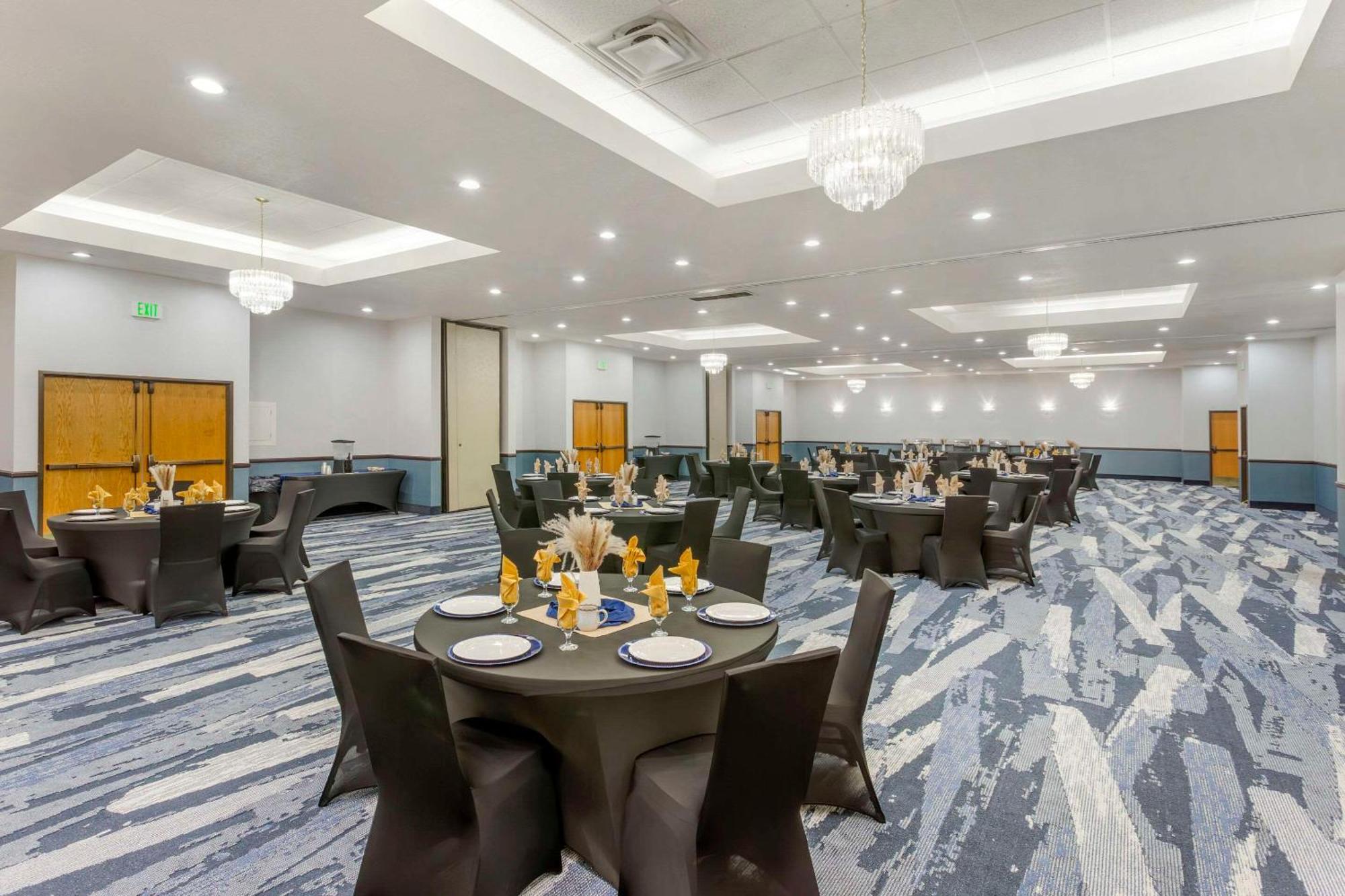 Comfort Suites Ogden Conference Center Kültér fotó