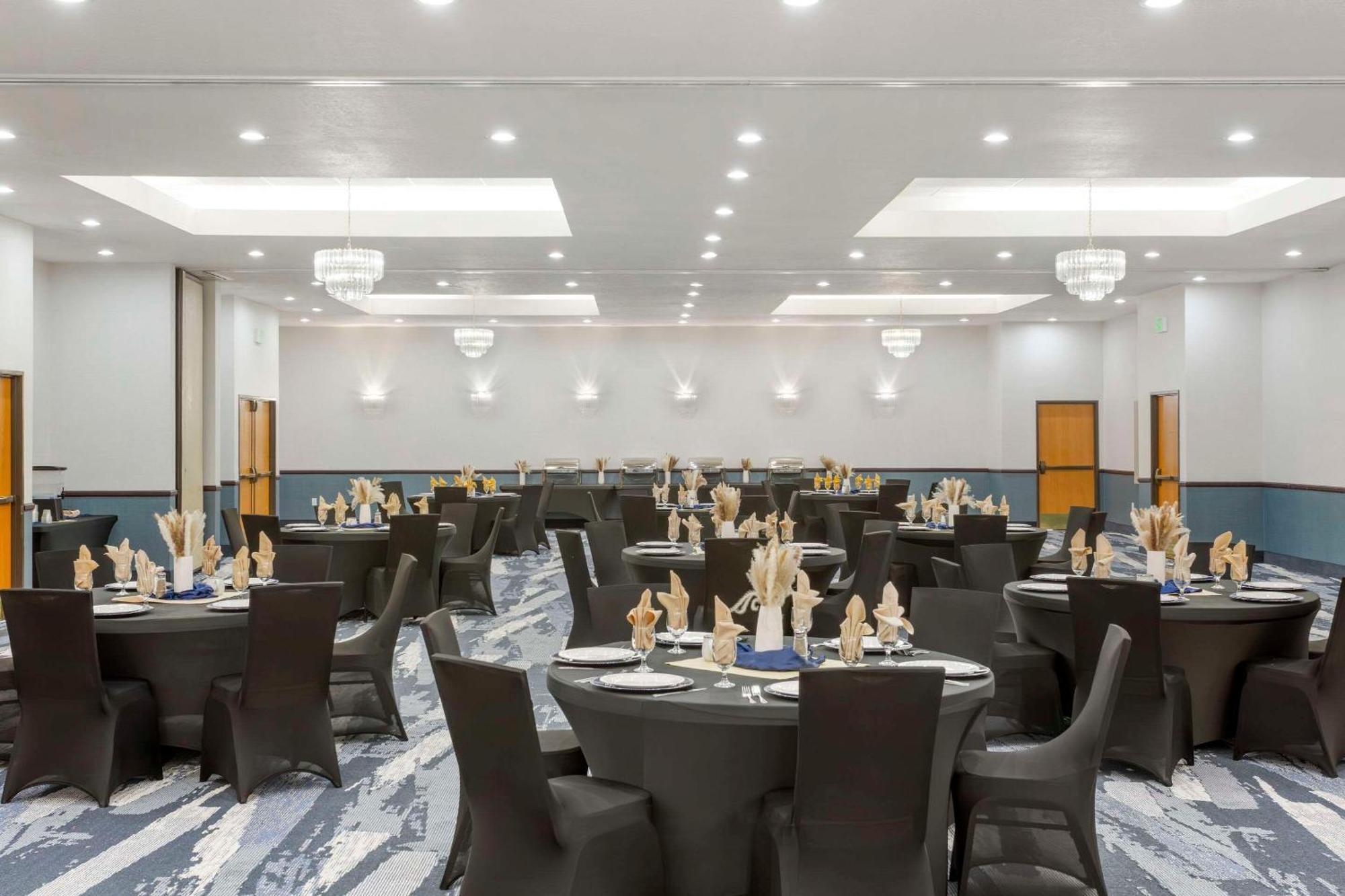 Comfort Suites Ogden Conference Center Kültér fotó